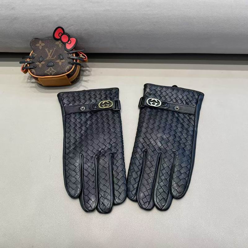 Gucci gloves 112212